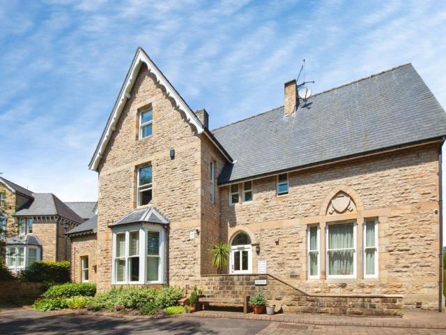 2 bedroom apartment for sale