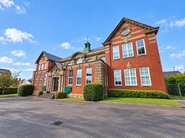 2 bedroom apartment for sale