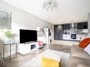 2 bedroom apartment for sale