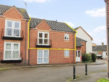 2 bedroom flat for sale