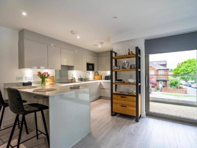 2 bedroom apartment for sale