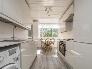 Southfields, SW18, Battersea Reach, London, Greater London
