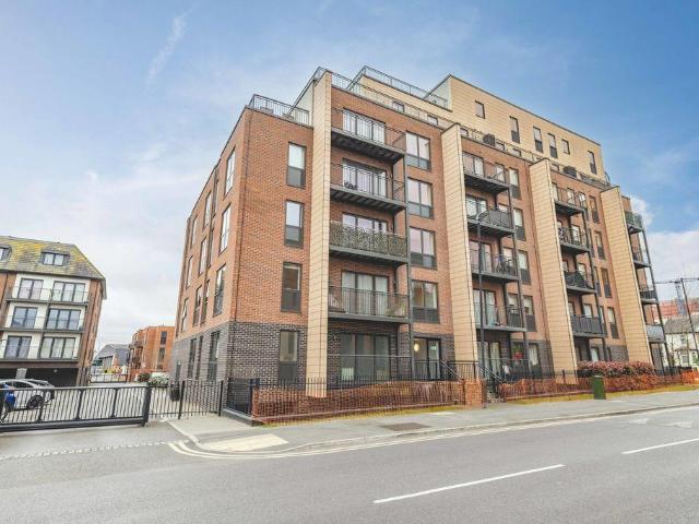 2 bedroom apartment for sale