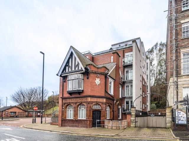 2 bedroom apartment for sale