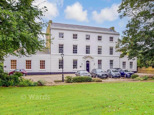 2 bedroom apartment for sale