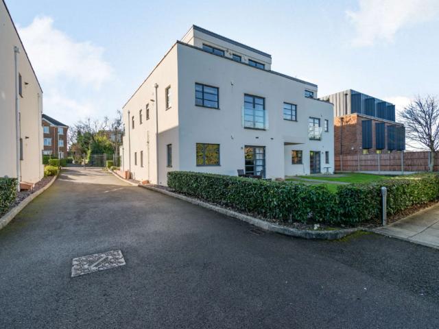 2 bedroom apartment for sale