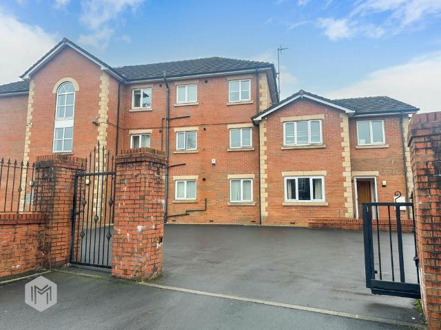 2 bedroom flat for sale