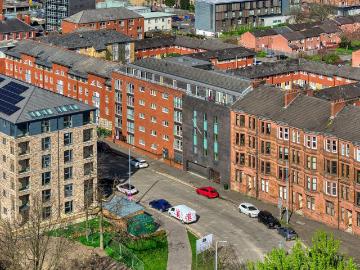 Glasgow, Glasgow and Clyde Valley - Balcony