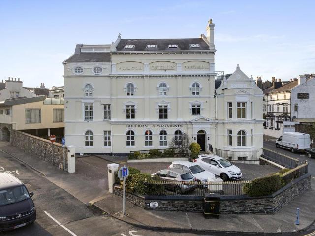 2 bedroom apartment for sale