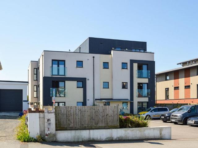 2 bedroom apartment for sale