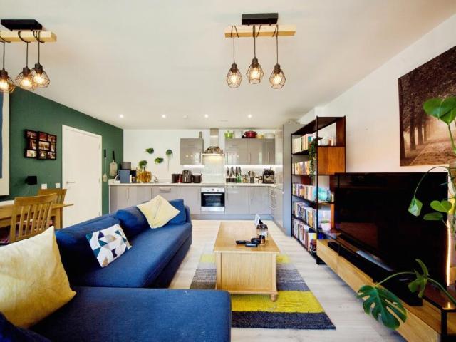 2 bedroom apartment for sale