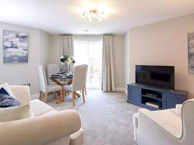 2 bedroom apartment for sale
