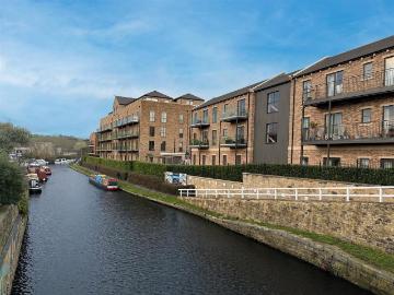 Mirfield, Kirklees county, North England