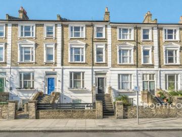 Flat for sale in South Hampstead - Equipped kitchen