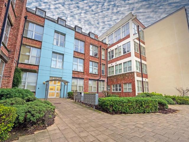 2 bedroom apartment for sale