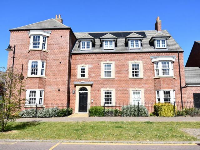 2 bedroom apartment for sale