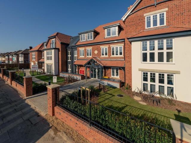 2 bedroom apartment for sale