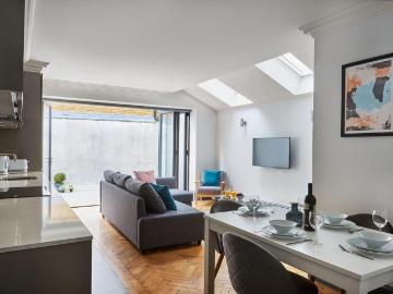 2 bedroom apartment for sale