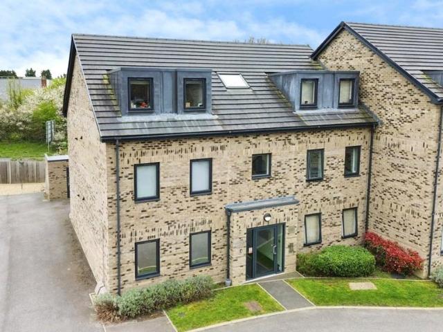 2 bedroom apartment for sale