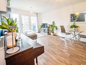 2 bedroom apartment for sale
