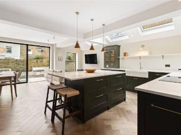 Furzedown, London, Greater London - Garden