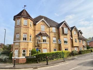 2 bedroom flat for sale