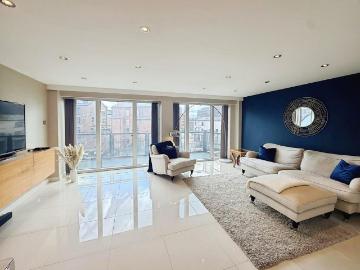 Leeds, West Yorkshire, North England - Lift