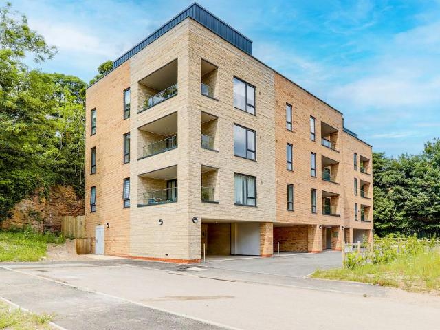2 bedroom penthouse for sale