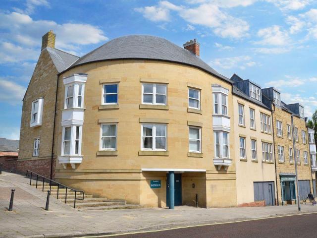 2 bedroom apartment for sale