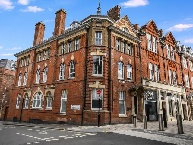 2 bedroom apartment for sale