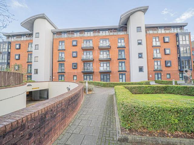 2 bedroom apartment for sale