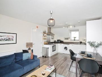 2 bedroom apartment for sale