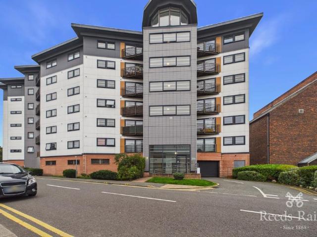 2 bedroom apartment for sale