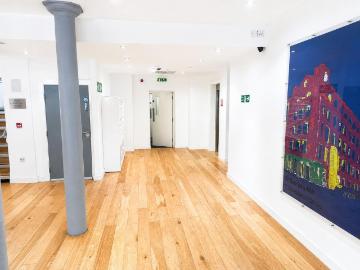 Flat for sale in Leicester - Lift