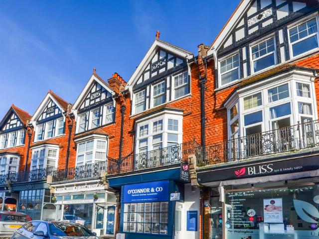 2 bedroom flat for sale
