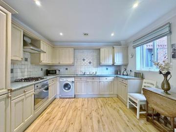 Irby Wirral, CH61, North East Wales, Midlands
