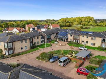 Babergh, CO6, East of England - Lift