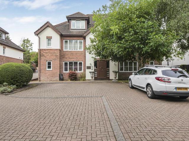 2 bedroom apartment for sale