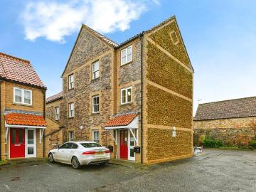 Downham Market, Norfolk county, Isles of Scilly TR, Cornwall county, South West England