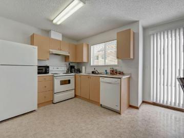 2 Bedroom Apartment Fort St. John BC 93521392