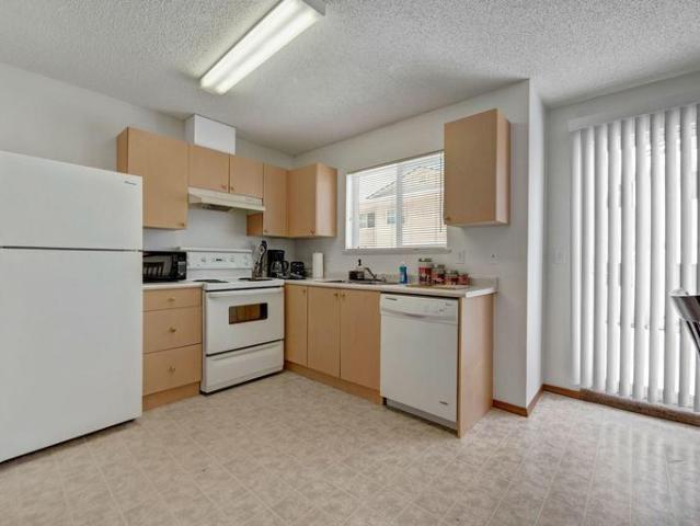 2 Bedroom Apartment Fort St. John BC 93521392