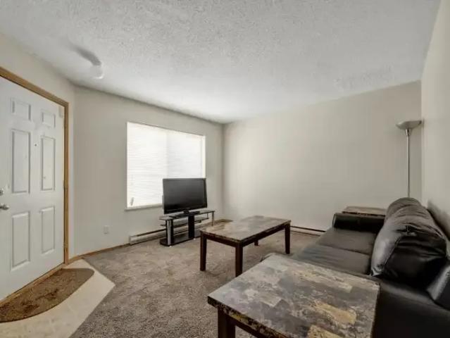 2 Bedroom Apartment Fort St. John BC 105601328