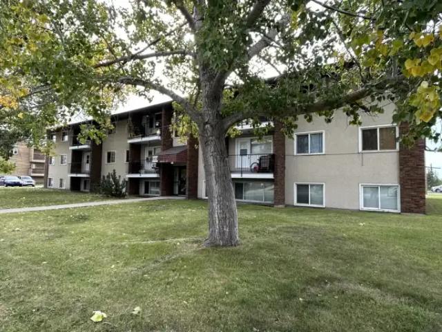2 Bedroom Apartment Grande Prairie AB 103118256