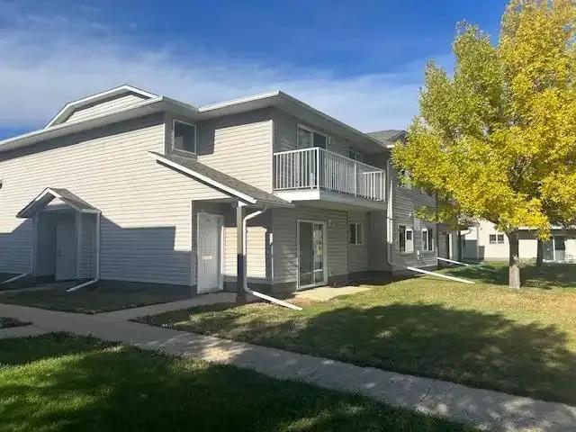 2 Bedroom Apartment Grande Prairie AB 104506437