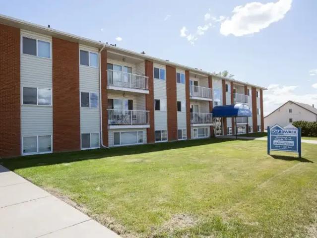 2 Bedroom Apartment Grande Prairie AB 105485790