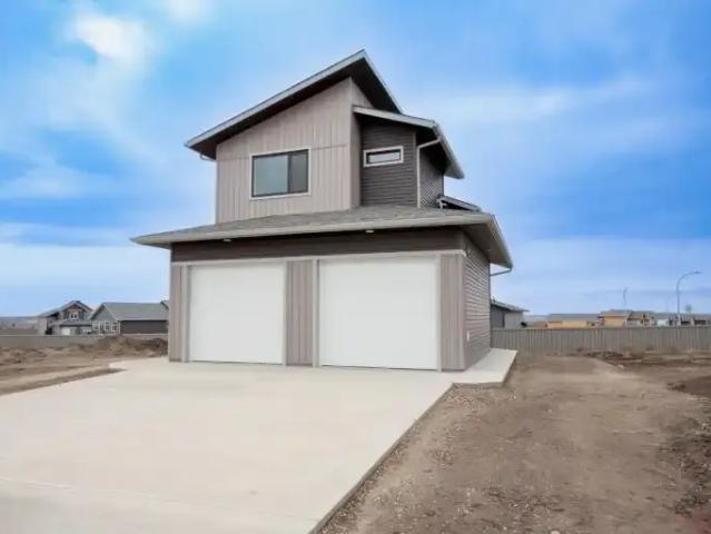 2 Bedroom Apartment Grande Prairie AB 105715352