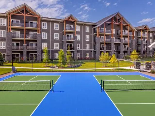 2 Bedroom Apartment Gravenhurst ON 104597579