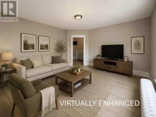 2 Bedroom Apartment Grimsby ON 105674881