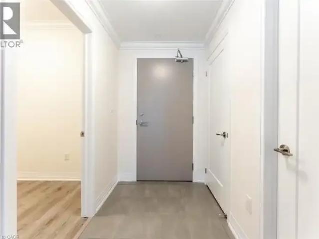 2 Bedroom Apartment Grimsby ON 102715444