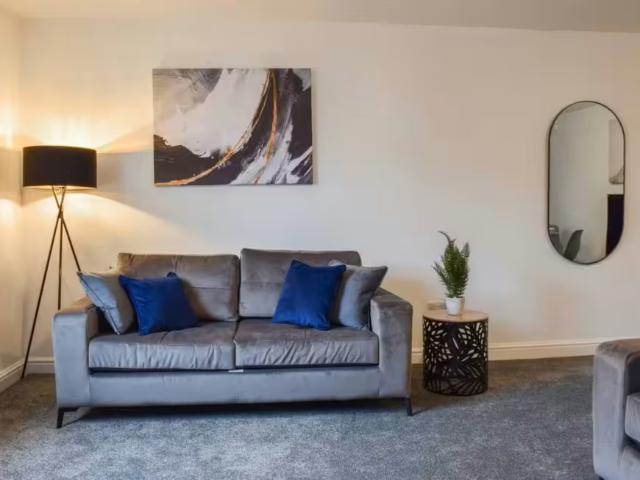 2 Bedroom Apartment Huddersfield Huddersfield LS96689649